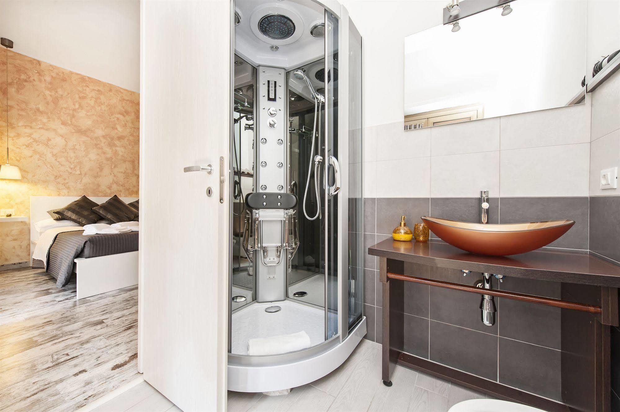 De Guestibus Gasthof 2*